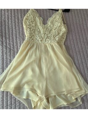 Cider Pale Cream Lightweight Romper with Lace Top and Open Back